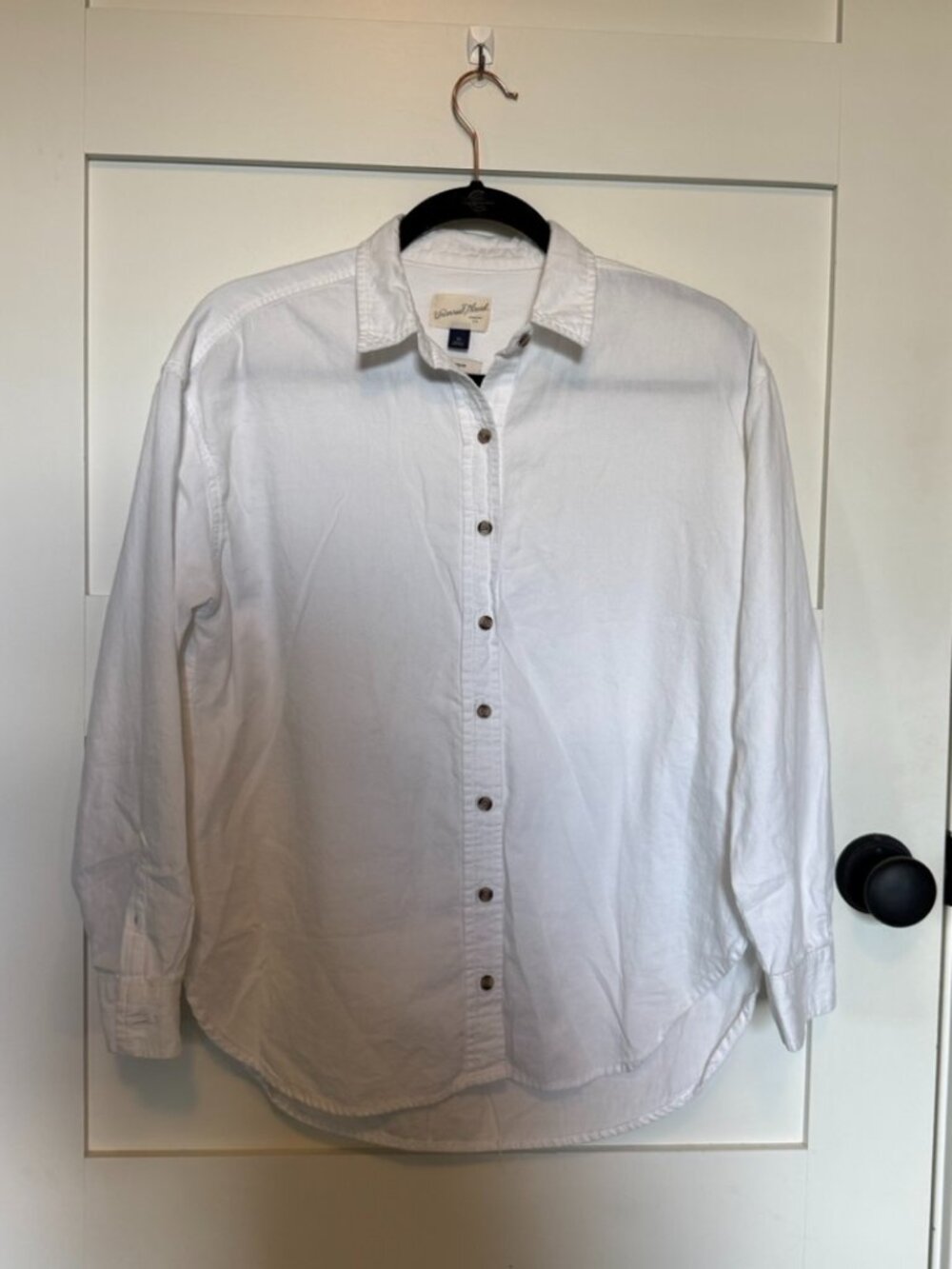 White Button Down Universal Threads - Picture 2 of 5